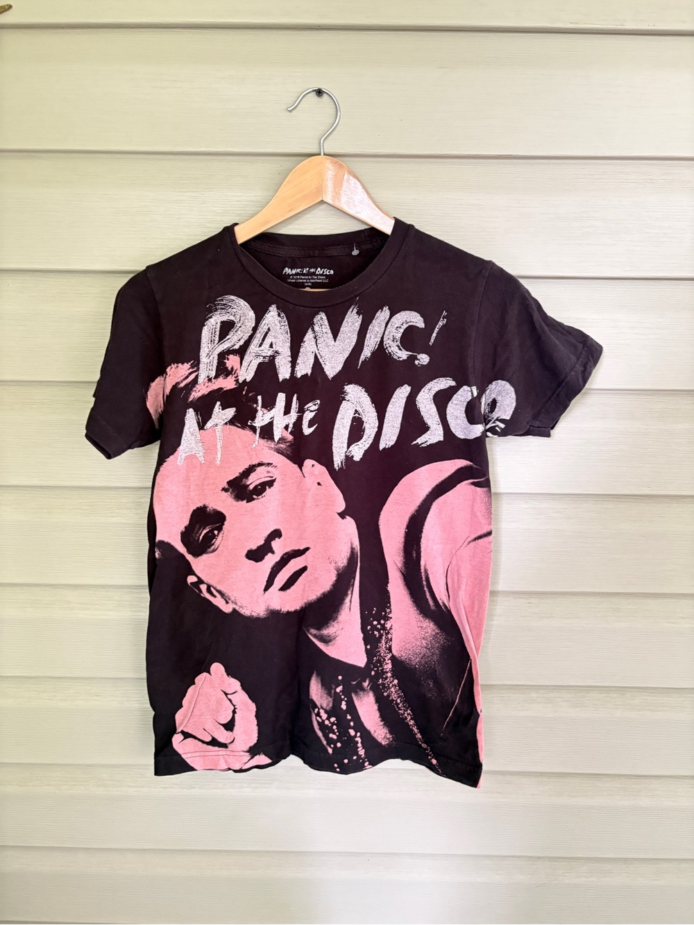 Panic! at the Disco t-shirt Brendan Urie pink coral black alt rock sz S NWOT
